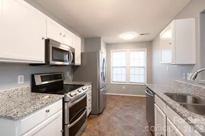 1521 Hyacinth Court, Charlotte, NC 28215 - Photo 7