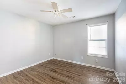 1521 Hyacinth Court, Charlotte, NC 28215 - Photo 21