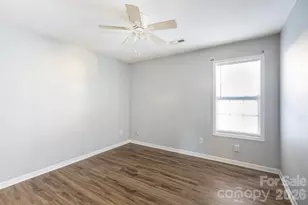 1521 Hyacinth Ct, Charlotte, NC 28215 - Photo 21