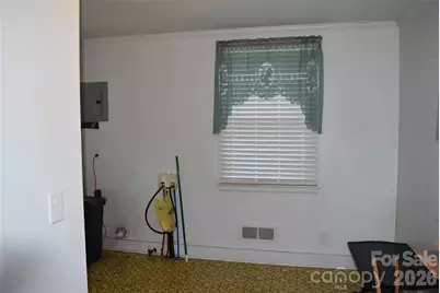 301 Highland Street, Mount Holly, NC 28120 - Photo 11