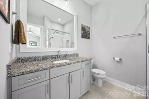 501 E 37th St, Charlotte, NC 28205 - Photo 15
