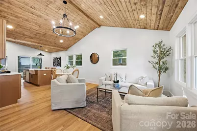 7126 Woodstream Drive, Charlotte, NC 28210 - Photo 3