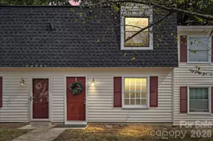 2220 Yorkhills Dr, Charlotte, NC 28217 - Photo 1