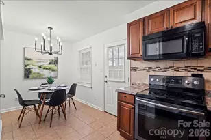 2220 Yorkhills Dr, Charlotte, NC 28217 - Photo 9