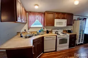 5928 Lewis Rd, Gastonia, NC 28052 - Photo 3