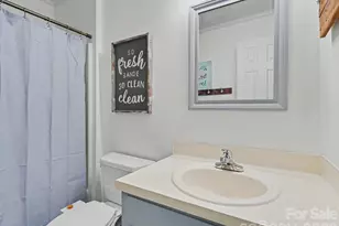 7239 Lockmont Dr, Charlotte, NC 28212 - Photo 35