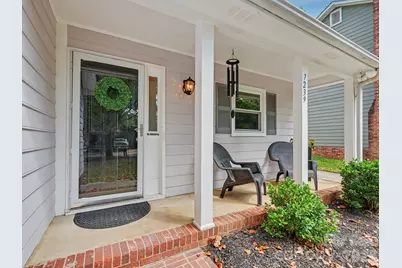 7239 Lockmont Drive, Charlotte, NC 28212 - Photo 3