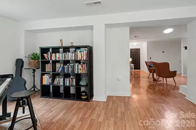 7239 Lockmont Drive, Charlotte, NC 28212 - Photo 19