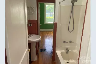 200 Courtland Place, Asheville, NC 28801 - Photo 15