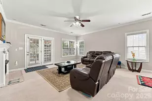 15110 Redwood Valley Ln, Charlotte, NC 28277 - Photo 23