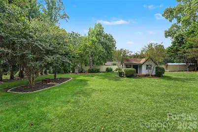 1085 Merrywood Drive, Newton, NC 28658 - Photo 31