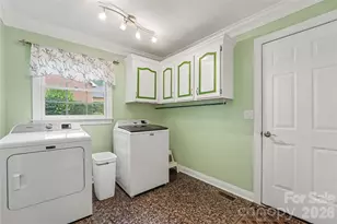 1085 Merrywood Dr, Newton, NC 28658 - Photo 15
