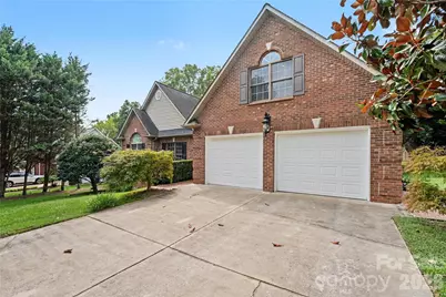 1085 Merrywood Drive, Newton, NC 28658 - Photo 3