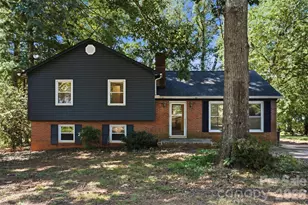609 Old Farm Rd, Statesville, NC 28625 - Photo 1