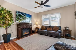 448 1st St SW, Hickory, NC 28602 - Photo 9