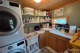 74 Vaughn Rd, Spruce Pine, NC 28777 - Photo 25