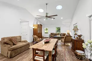 400 Laurel Dr, Saluda, NC 28773 - Photo 9