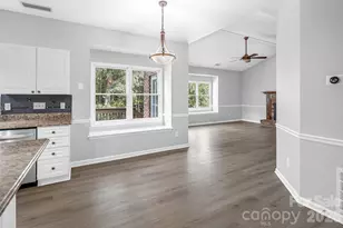 5016 Hickory Lake Ln, Matthews, NC 28105 - Photo 19
