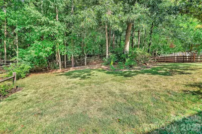5016 Hickory Lake Lane, Matthews, NC 28105 - Photo 45