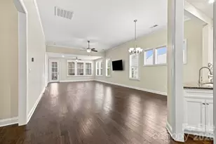 8407 Festival Wy, Charlotte, NC 28215 - Photo 19