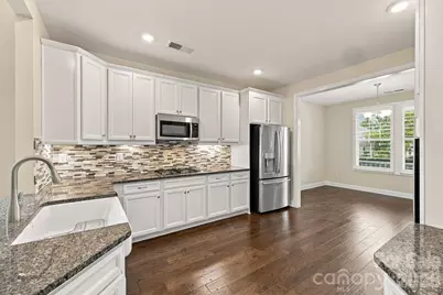 8407 Festival Way, Charlotte, NC 28215 - Photo 17