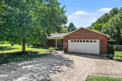 827 Ferndale Drive, Statesville, NC 28677 - Photo 3