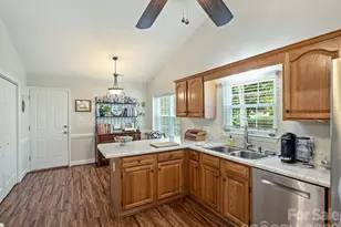 1608 Running Brook Rd, Charlotte, NC 28214 - Photo 17