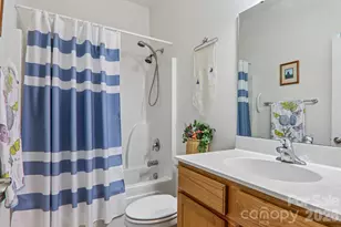 73 Foxtail Ct, Hendersonville, NC 28792 - Photo 27