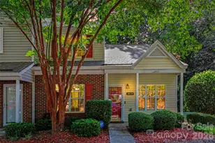10134 Frosty Ln, Charlotte, NC 28216 - Photo 3