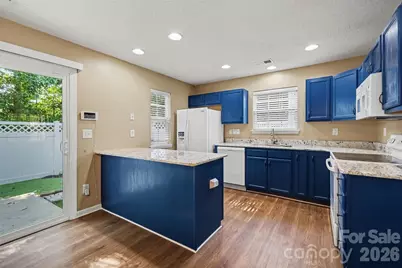 10134 Frosty Lane, Charlotte, NC 28216 - Photo 9