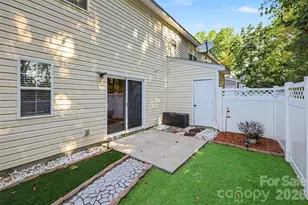 10134 Frosty Ln, Charlotte, NC 28216 - Photo 23