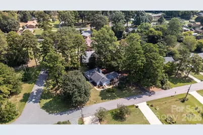 6414 Elmwood Circle, Charlotte, NC 28214 - Photo 23