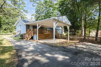 6414 Elmwood Circle, Charlotte, NC 28214 - Photo 9