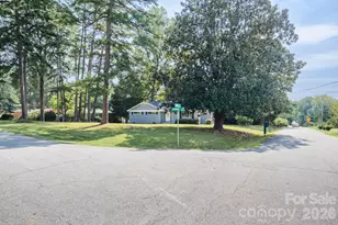 6414 Elmwood Cir, Charlotte, NC 28214 - Photo 15