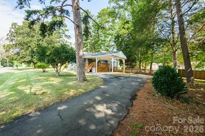 6414 Elmwood Circle, Charlotte, NC 28214 - Photo 13