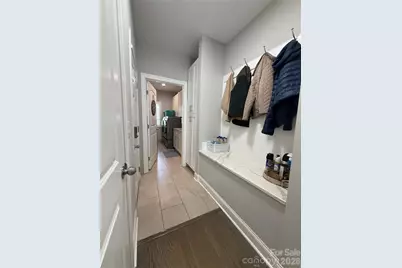 7902 Denbur Drive, Charlotte, NC 28215 - Photo 9