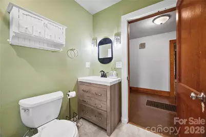 309 S Main Avenue S, Newton, NC 28658 - Photo 15