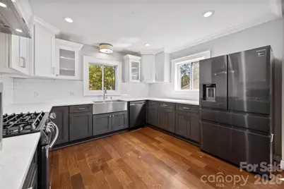309 S Main Avenue S, Newton, NC 28658 - Photo 11
