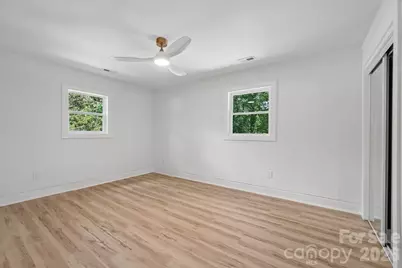 539 Frank Drive, Charlotte, NC 28215 - Photo 19