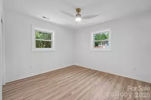 539 Frank Dr, Charlotte, NC 28215 - Photo 17