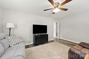 208 Faile St, Fort Mill, SC 29715 - Photo 7