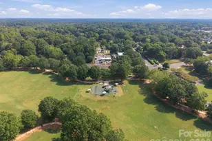 208 Faile St, Fort Mill, SC 29715 - Photo 33