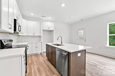 719 Hazel Blakeney Road, Pageland, SC 29728 - Photo 17