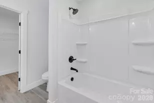 308 N Caldwell Ave, Newton, NC 28658 - Photo 19