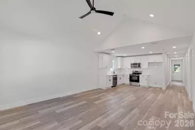 308 N Caldwell Avenue, Newton, NC 28658 - Photo 5