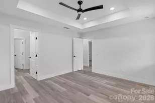 308 N Caldwell Ave, Newton, NC 28658 - Photo 17