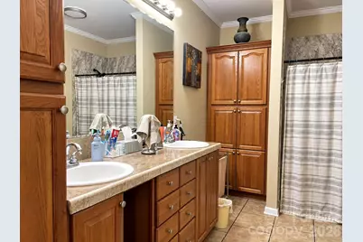 1046 Edgemont Terrace, Morganton, NC 28655 - Photo 13