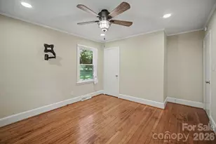 3960 Bristol Dr, Charlotte, NC 28208 - Photo 17