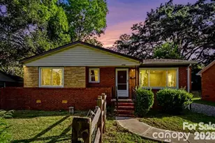 3960 Bristol Dr, Charlotte, NC 28208 - Photo 1