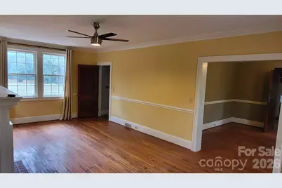 504 Chesterfield Avenue, Lancaster, SC 29720 - Photo 3